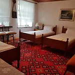 Eva بيت ضيافة Gjirokastër